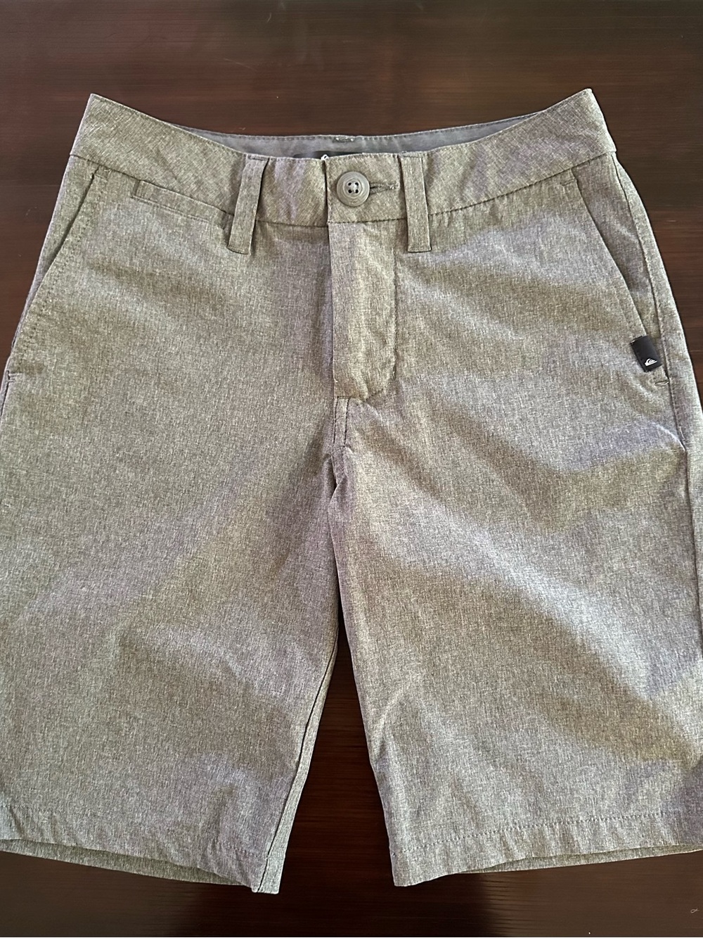 Quiksilver Amphibian Dark Gray Boy’s Shorts, Size 8 with Zip Back Pocket